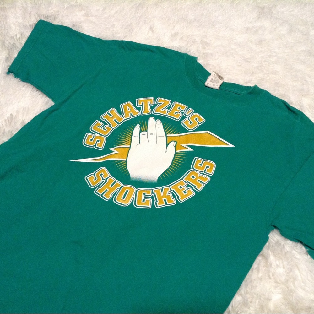 Schatze's Graphic Tee